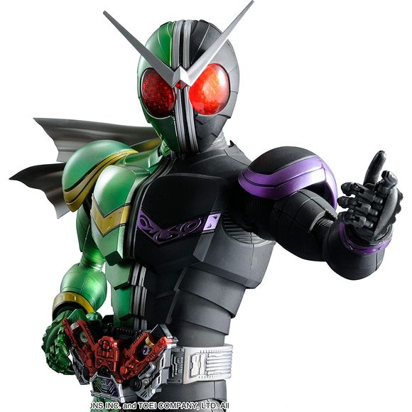 Supervised by Meijin Kawaguchi himself, this Kamen Rider Figure-Rise kit is pre-painted featuring his techniques for particular gradiation painting, detailed panel lining, precision printing technology, and the pursuit of 3D effects. A new line featuring pre-painted parts supervised by top modeling talent, ARTISAN allows anyone to assemble an intricately colored model to resemble a professionallly built model. The DOUBLEDRIVER has been recreated with printed parts. Kit contains: 1 runner, a designated displ