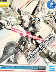 From "Mobile Suit Gundam SEED", Freedom Gundam is now available with a gorgeous silver coating! Heroic poses can be reproduced, such as arms that can be expanded and contracted at the elbow joints, thigh armor with a slide mechanism, and flexible waist! The wings and beam cannon can also be moved flexibly. Full burst mode poses can be reproduced firmly! In addition to various weapons such as beam sabers that can be connected, various options such as pedestals and hand parts are also included!