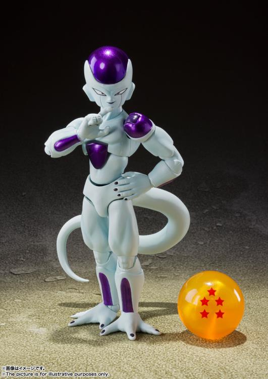 Frieza's 4th form is now available as an S.H.Figuarts figure! First seen in Dragon Ball Z, Frieza in his 4th form includes additional head parts and hands, along with a Planet Namek Dragon Ball (five-star ball), designed to look like it's glowing.
