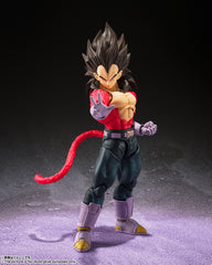 Super Saiyan 4 Vegeta, as seen in "Dragon Ball GT", joins S.H.Figuarts using detailed sculpting and the latest articulation technology. [Set Contents]Main Body, Three optional expression parts, Five pairs of optional hands, Final Shine Attack effect parts, Tail