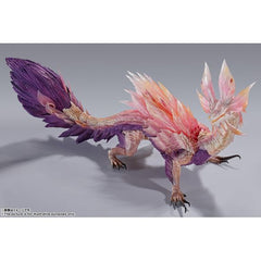 The beautiful Mizutsune joins S.H.MonsterArts! Exquisite sculpting captures its sharp talons and distinctive feather-like body. The fur is rendered with translucent plastic, and the neck, torso, tail, and shoulders feature full poseability.