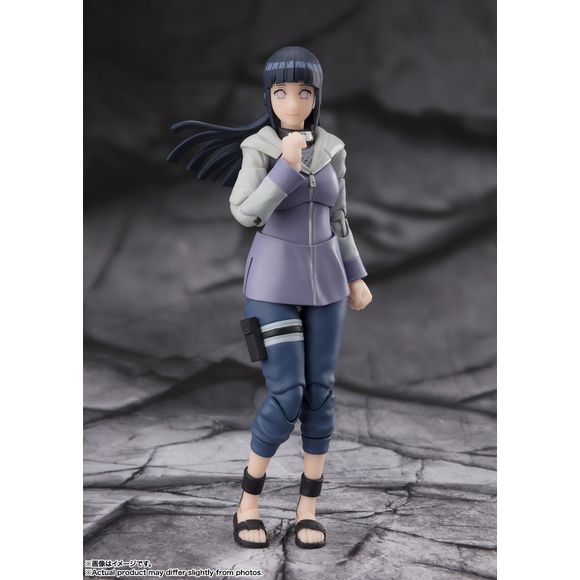 PRE-ORDER: Expected to ship in July of 2025

HINATA HYUGA from NARUTO joins S.H.Figuarts!  Includes 4 types of Optional expressions, including a "smile" and "Byakugan" expression! Optional parts include effect parts for Hinata's signature ninjutsu, Gentle Step Twin Lion Fists, as well as a fluttering hair part that allows you to recreate memorable scenes from the Battle of Pain. In addition, this rich set includes optional expression parts for when Naruto becomes enraged and is taken over by the Nine-Tails!