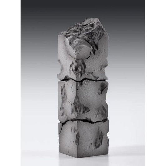 PRE-ORDER: Expected to ship in December of 2025

The hugely popular Tamashii EFFECT series is now releasing a new model, Tamashii EFFECT Concrete Crash, which evokes the moment concrete shatters! Some parts can be made to float using the Tamashii STAGE (sold separately), allowing you to recreate scenest of high-speed movement impacts or floating rocks with psychic powers! *Figure and stand set not included with this product. [Set Contents] Concrete pillars, Complete set of joints