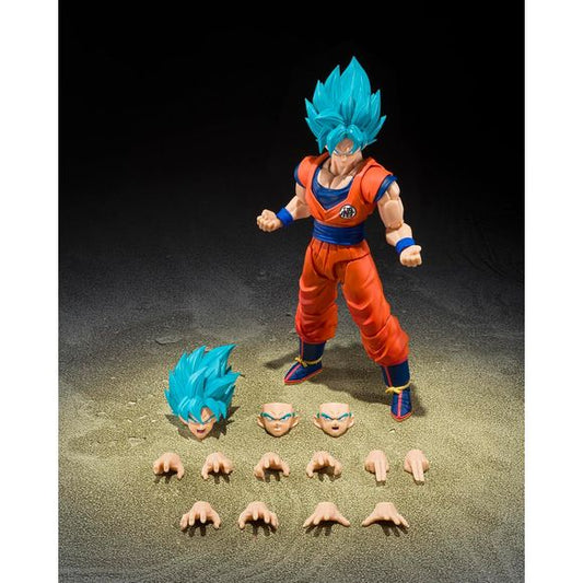 rom Dragon Ball Super, Super Saiyan God Super Saiyan Son Goku joins S.H.Figuarts with an all-new sculpt!

Goku has been realized with a brand-new sculpt that pays meticulous attention to proportions, facial expressions, and fine details. This figure incorporates newly engineered articulation developed for the S.H.Figuarts Dragon Ball series—particularly adopting the Dynamic-Movable Shoulder System (patent pending) for the shoulders.  5.7 inches (14.5cm) tall.

Contains:
Super Saiyan God Super Saiyan Goku fi