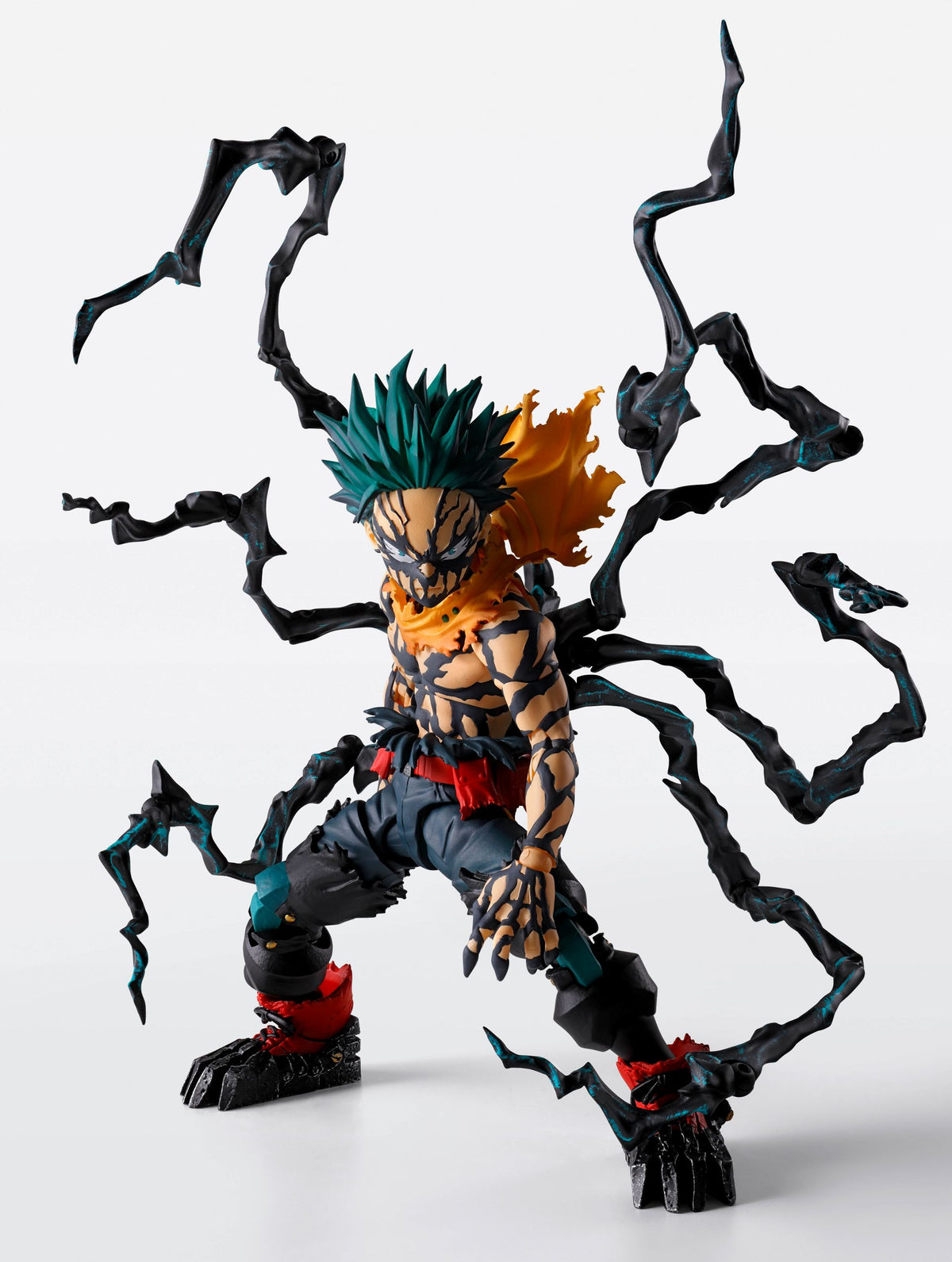 PRE-ORDER: Expected to ship in July of 2026

"Overlay Deku" from the TV anime "My Hero Academia" is joining the S.H.Figuarts lineup! The Blackwhip tendrils spread across his body are recreated with precise coloring. This rendition of Deku features further upgraded articulation to achieve iconic crouching poses