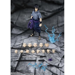 From the S.H.Figuarts Naruto series comes “Sasuke Uchiha — Solitary Shinobi-”!

Following Naruto Uzumaki, Sasuke Uchiha joins the S.H.Figuarts Naruto series! His outfit differs from past releases, featuring a zipped-up look that allows you to recreate various scenes from the Fourth Great Ninja War. As with Naruto, the “yin” seal on the left hand is finely sculpted. In addition to the sword and Chidori, a newly included Chidori Sword part—where Chidori envelops the sword—lets you recreate dynamic battle scen
