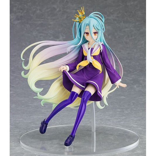 "There is no such word as 'defeat' for Kuuhaku." From the anime series No Game No Life comes a new Pop Up Parade figure of Shiro, one of the Kuuhaku gamer siblings! Shiro floats through the air in a purple dress with a yellow scarf and her crown on her head.