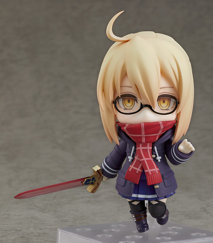 "Time to replenish some sugar. Master, hurry."

From the popular smartphone game "Fate/Grand Order" comes a Nendoroid of the Berserker class servant Mysterious Heroine X (Alter)! She comes with three face plates including a standard expression, a combat expression and a blushing expression.

She comes various optional parts including the Wicked Holy Sword Necrocalibur, Cross-Calibur and Force (Dark Side) parts along with her portable terminal, system console and an onsen manju. Be sure to add her to you