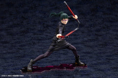 Maki comes to life in a powerful stance gripping the special grade cursed tool Playful Cloud. Extra attention was paid to the flow of her hair and wrinkles in her outfit, making for an incredible sculpt that overflows with energy. This statue perfectly captures Maki’s nimble and dynamic fighting style.