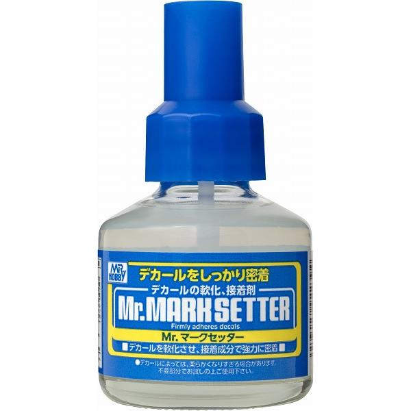 However, now, using Mr. MARK SOFTER together with Mr. MARK SETTER (which gives decals greater adhesiveness) makes it much easier to affix decals to plastic models. First, the area to which the decal will be affixed is painted and the decal is applied. After air bubbles are removed by pressing on the decal with a cotton swab, a coating of Mr. MARK SOFTER is applied and allowed to dry. Because the decal now has greater adhesiveness, adhesive silvering (the floating and shiny quality of the clear parts of deca