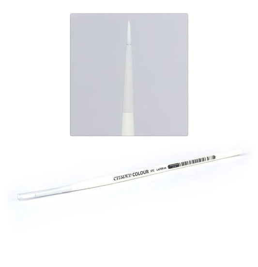 Armed with synthetic brush fibers to prevent curling, this brush is ideal for all of your painting needs!