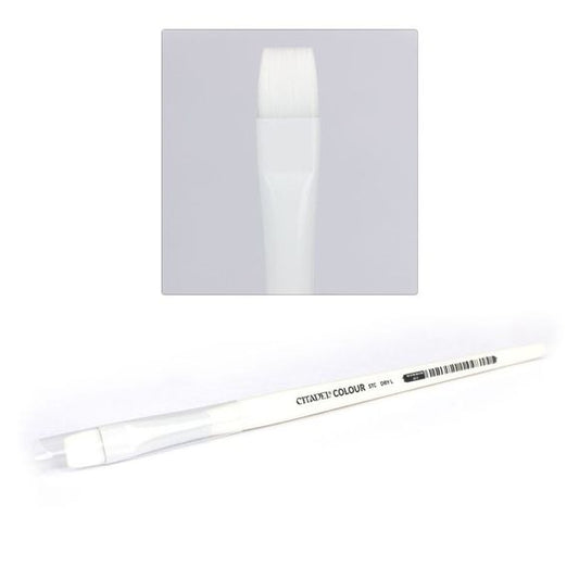 Armed with synthetic brush fibers, this brush is ideal for all of your shading needs! Designed to allow you to do all large model shading work.