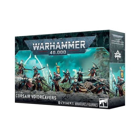Release date  3/21/2026
This multipart plastic kit builds 10 Corsair Voidreavers. The kit includes these interchangeable parts:
– 9 helmeted heads
– 4 bare female heads
– 5 bare male heads
– 9 back vanes

These miniatures can alternatively be built as veteran Corsair Voidscarred, skilled piratical raiders with options to take multiple skilled operatives.

This kit is supplied with 1 Aeldari Craftworlds Transfer Sheet, containing 378 high-quality waterslide transfers. These include symbols for the Alaitoc, B