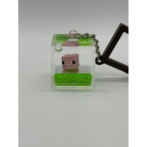 Tsunameez Minecraft Cube Pig Water Keychain Figure | Galactic Toys & Collectibles