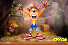 First 4 Figures is proud to present the highly anticipated Crash Bandicoot 9" PVC Painted Crash statue.

Crash Bandicoot was genetically enhanced by Doctor Neo Cortex. He escaped from Cortex's castle and acts as the opposition against Cortex. The most distinctive technique Crash uses is one in which he spins like a tornado at high speeds and knocks away almost anything that he strikes.

[Size]: 9 (22.8cm) height, 7.9 (20cm) width, 5.1 (13cm) inches depth.