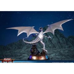 First 4 Figures: Yu-Gi-Oh! – Blue-Eyes White Dragon (Exclusive White Edition) Sample