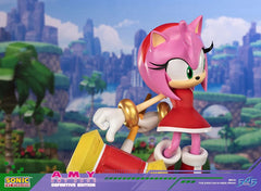 First 4 Figures Sonic the Hedgehog Amy Definitive Edition Resin Statue