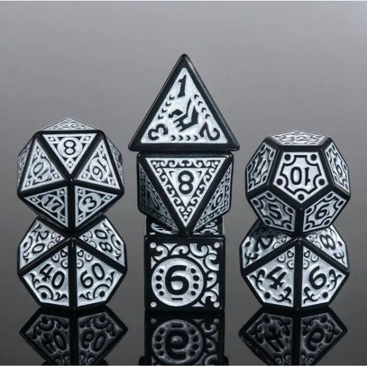 A 7 pcs Polyhedral dice set used for Dungeons and Dragons, MTG , RPG Games etc. The dice included are 1- D4,1- D6,1- D8,1- D10,1- D00,1- D12, and 1- D20