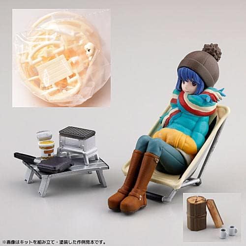 This gashapon comes unassembled, and needs to painted once assembled. 

Please note: All orders are random! We cannot guarantee a certain figure or "set".