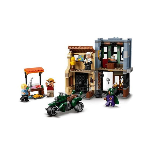 LEGO ONE PIECE 75642 Showdown with Captain Smoker Building Set