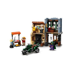 LEGO ONE PIECE 75642 Showdown with Captain Smoker Building Set