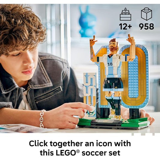 LEGO 43015 Editions Lionel Messi - Soccer Legend Building Set