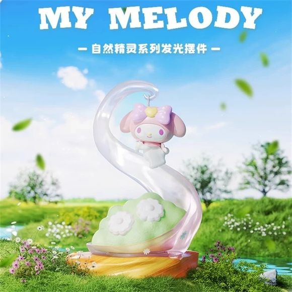 Bring a touch of magic and tranquility to your collection with the LANGBOWANG x Sanrio Characters Natural Spirit Light-Up Figure Series featuring My Melody! Inspired by nature, clouds, and glowing fantasy landscapes, this beautifully designed collectible combines adorable Sanrio charm with a soft ambient light effect.

My Melody is perched atop a translucent swirling spirit vine surrounded by fluffy clouds and blooming flowers, creating a dreamy display piece that glows when illuminated. The elegant pastel